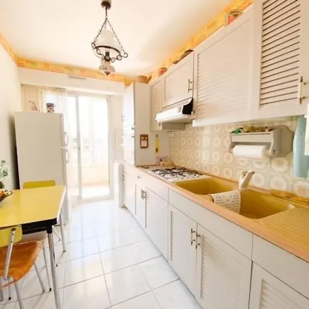 Appartement Au Calme Proche Du Centre-ville *